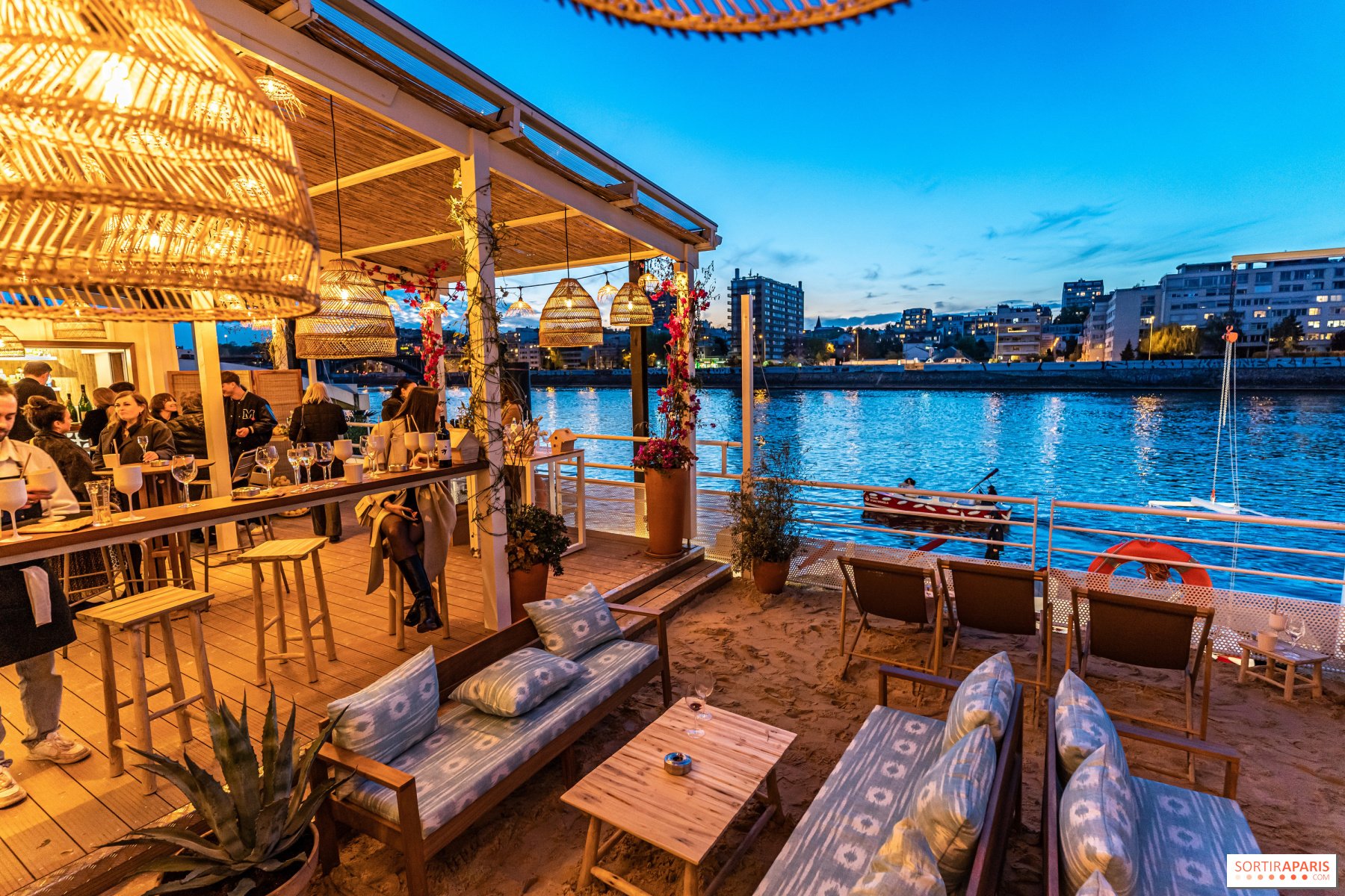 Beach Paris, Restaurant in Paris