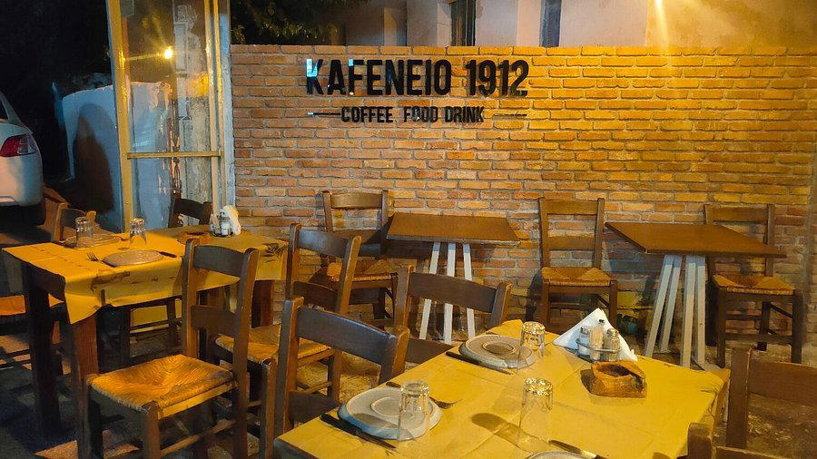Kafeneion restaurant in Crete, Greece