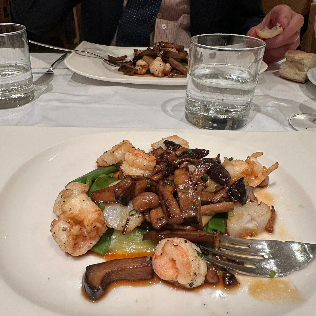 Les Cartes Postales restaurant in Paris, France