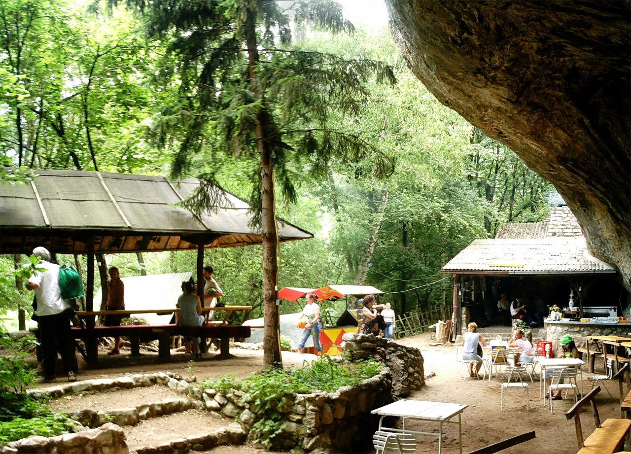 PEĆINA MARKO POLO restaurant in Sokobanja