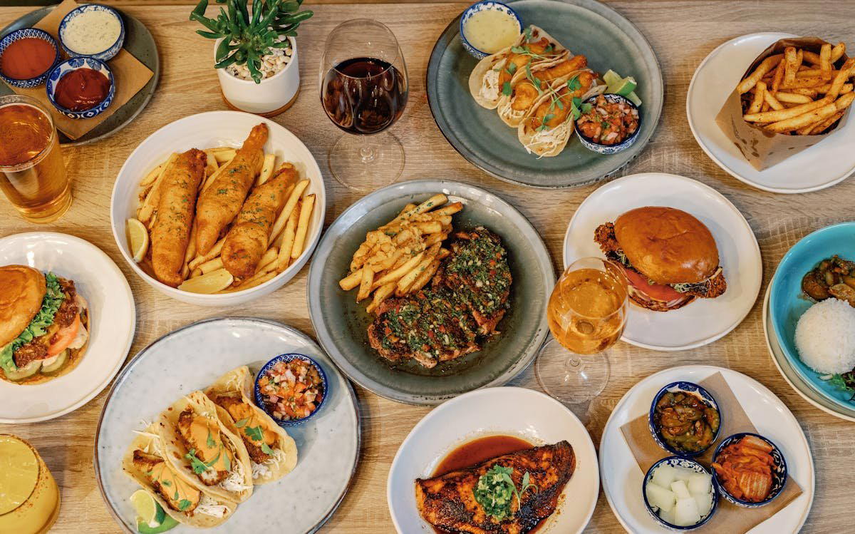 Havens Harborside Fish & ChopHouse restaurant in Wailuku, United States