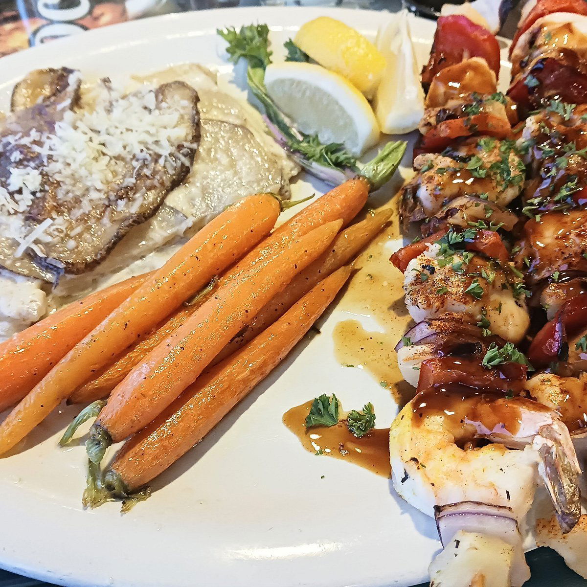 Tognazzini's Dockside Restaurant, Restaurant in Morro Bay