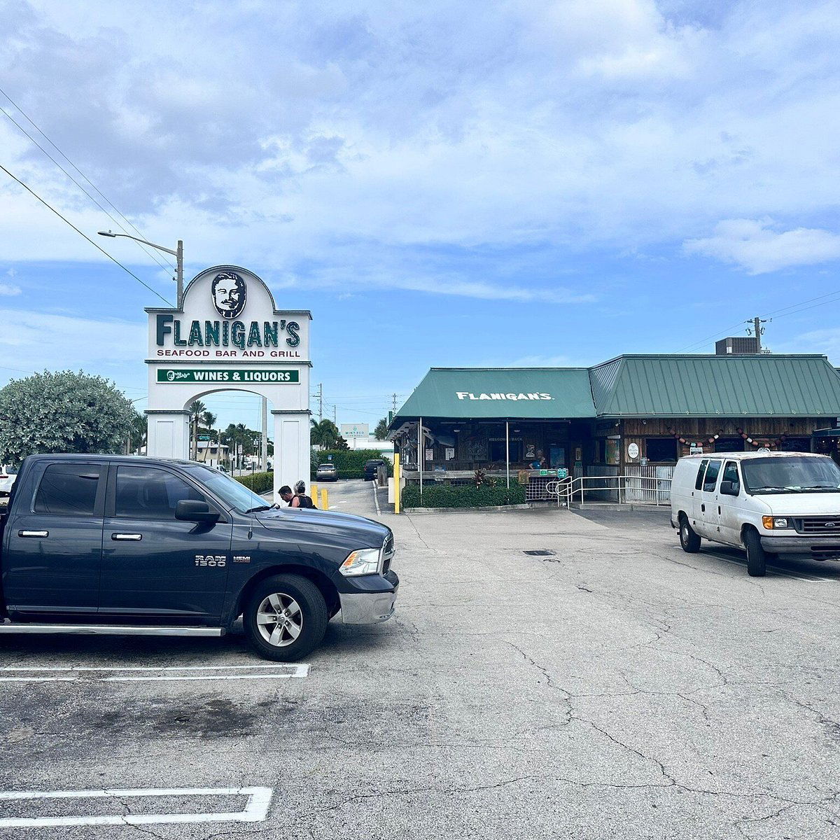 Flanigan's Seafood Bar and Grill, Restaurant in West Palm Beach