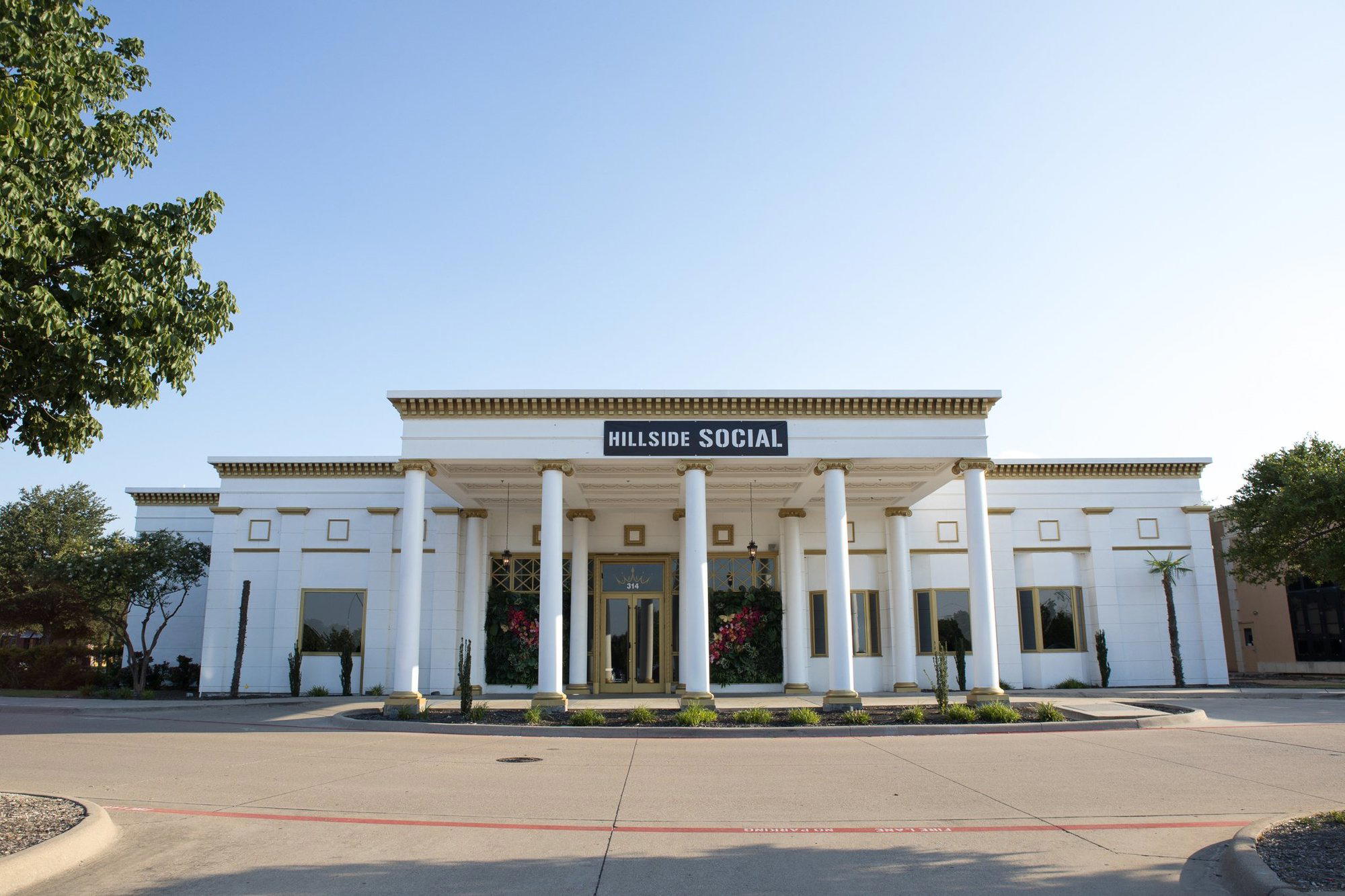 Hillside Social restaurant in Cedar Hill, United States