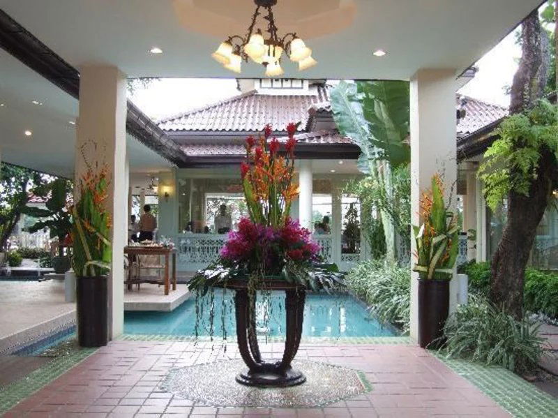 Ruenros, Restaurant in Bangkok