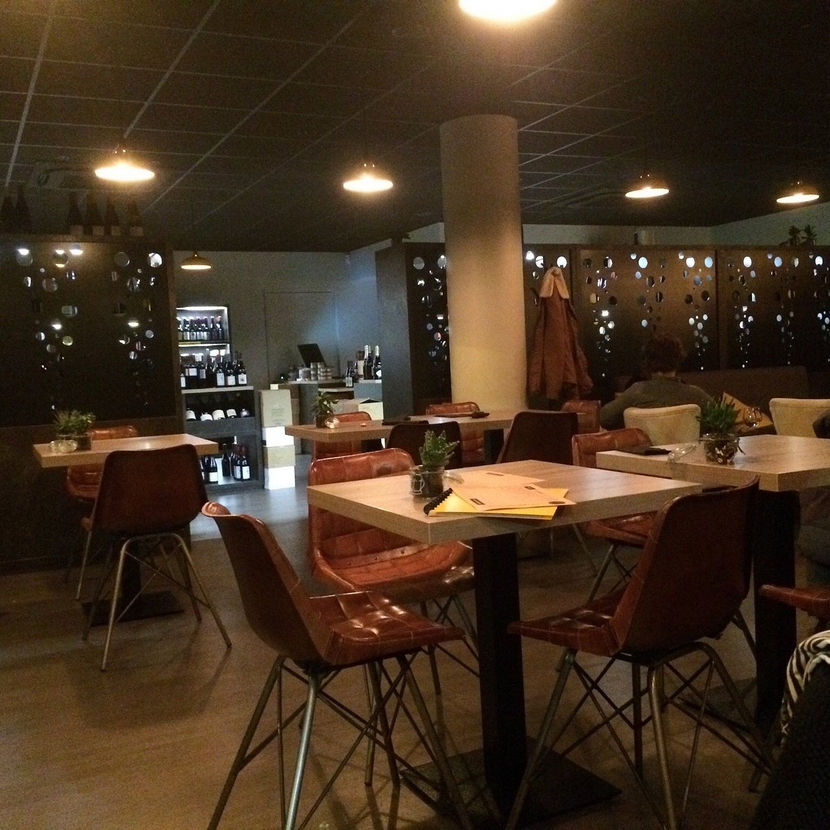 Vintage by Juno, Pringy, France