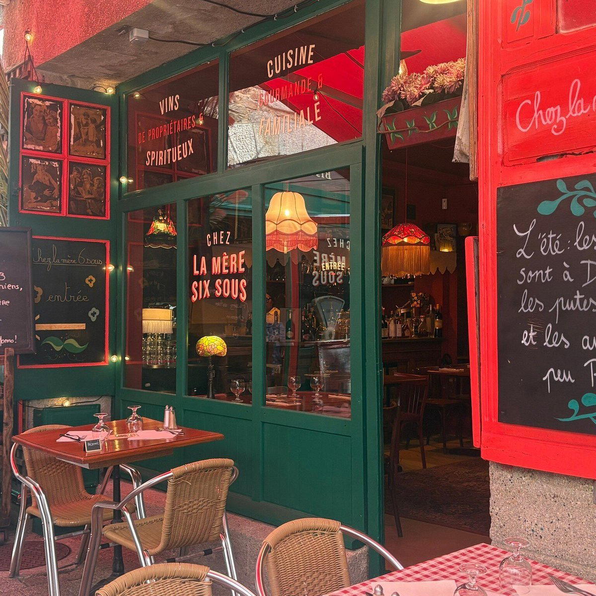 LE 6 restaurant in Vannes, France
