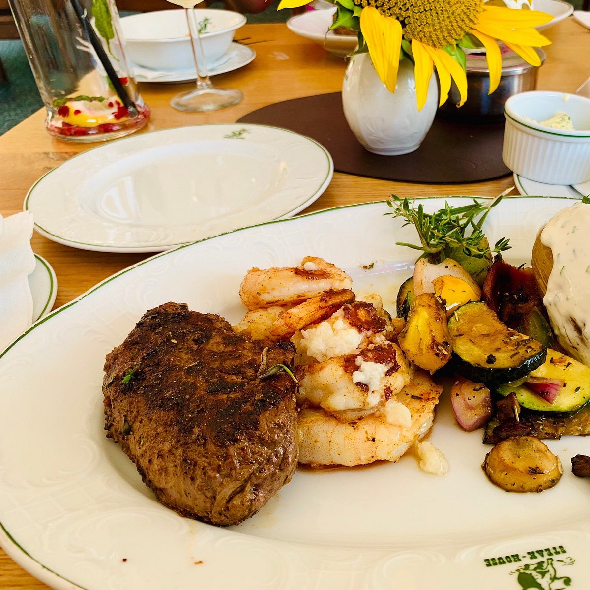 Steak-House LADICH Parndorf – The Original since 1997