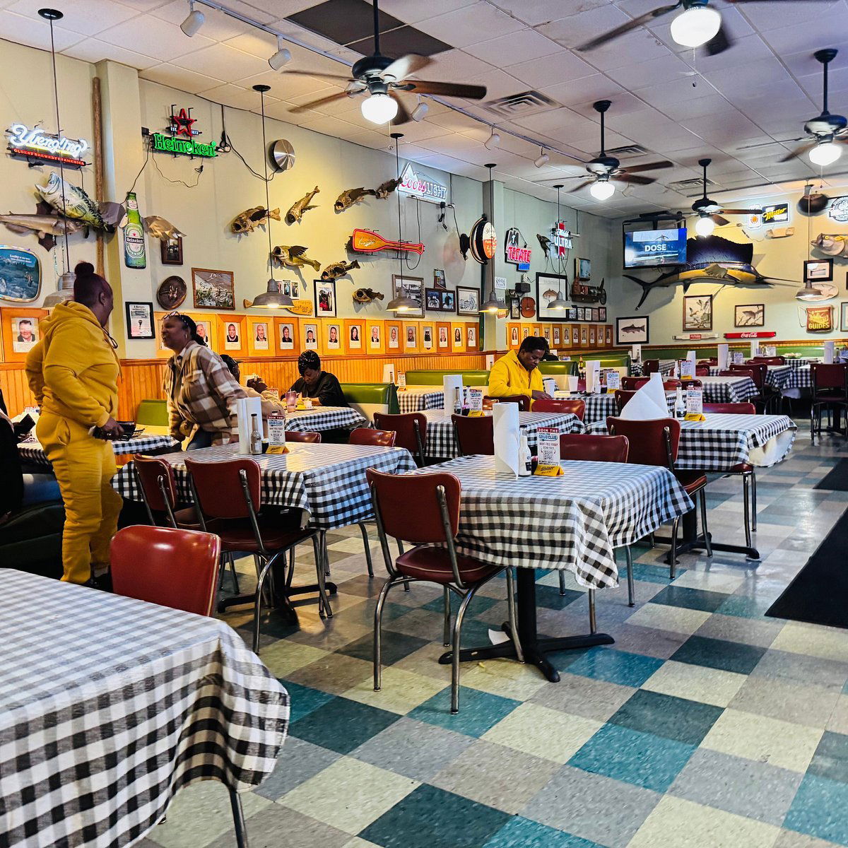 Flying Fish, Restaurant in Memphis