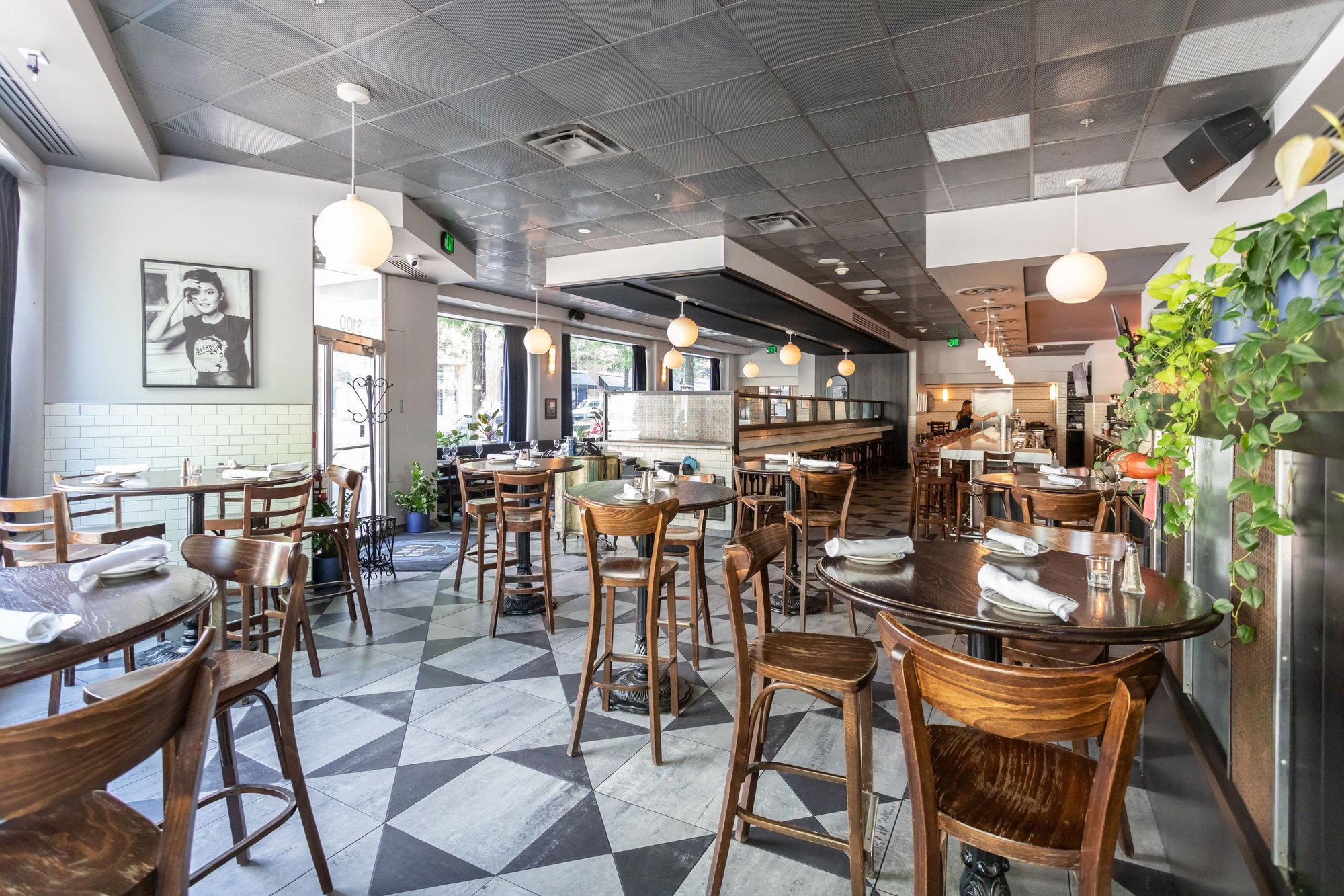 Lyon Hall restaurant in Arlington, United States