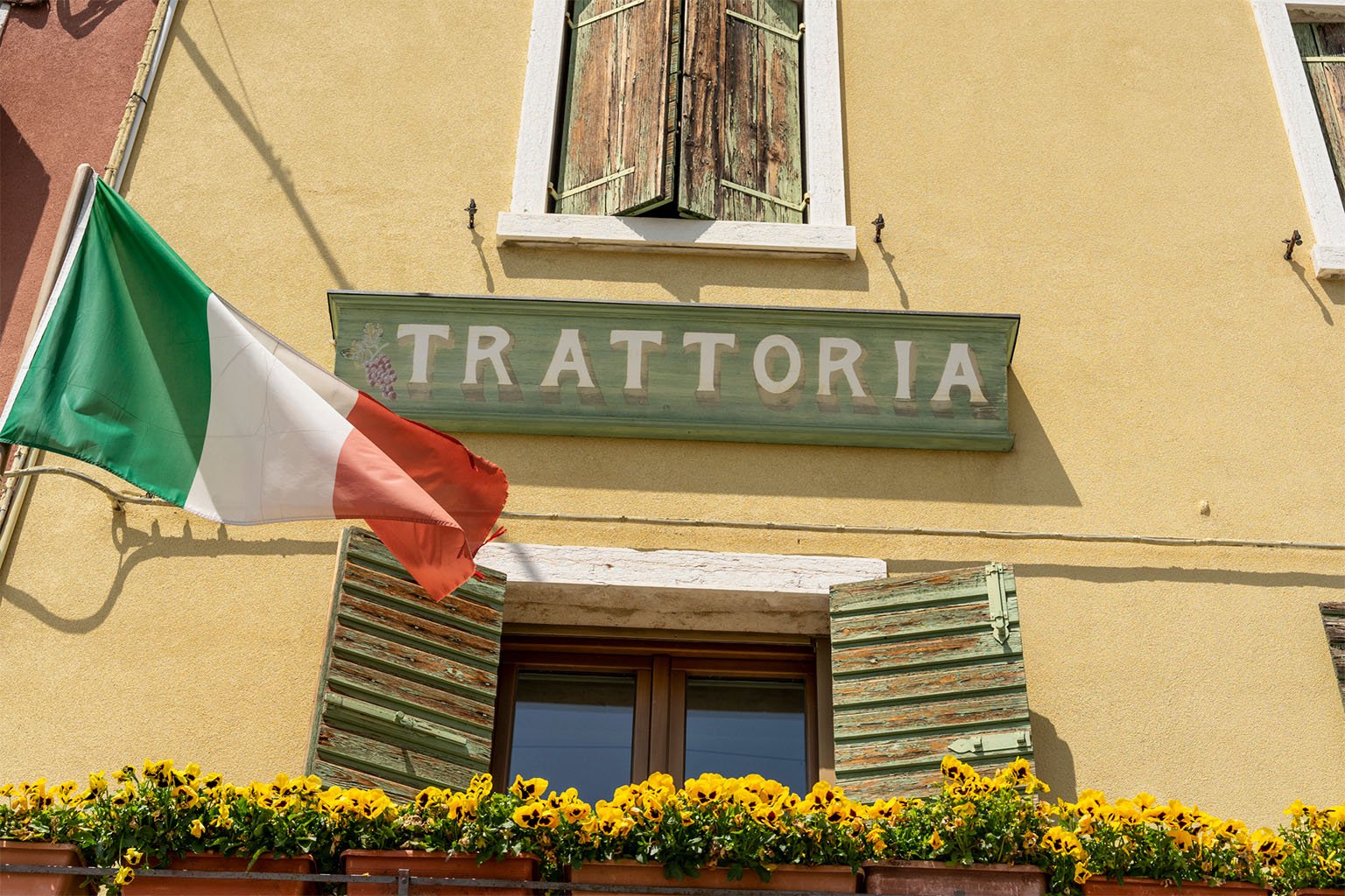 Caprini, Restaurant in Torbe