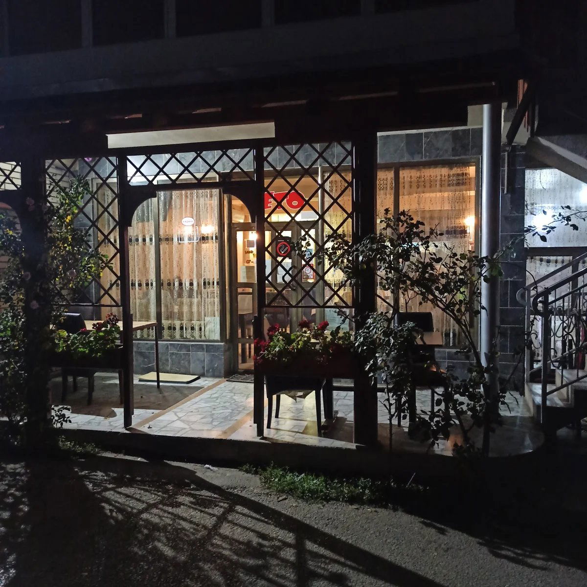 Restoran "Nego", Restaurant in Kursumlija