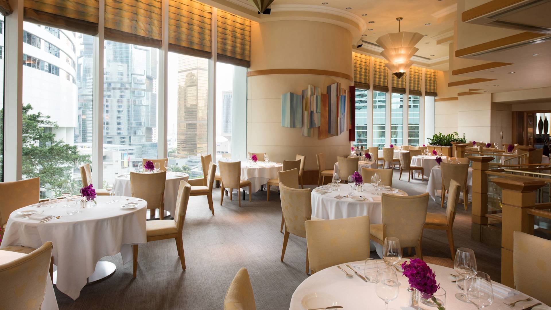 Brasserie on the Eighth, Restaurant in Hong Kong