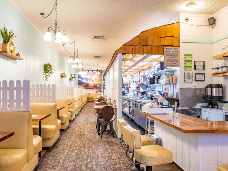 Allison's Country Cafe, Ventura, United States