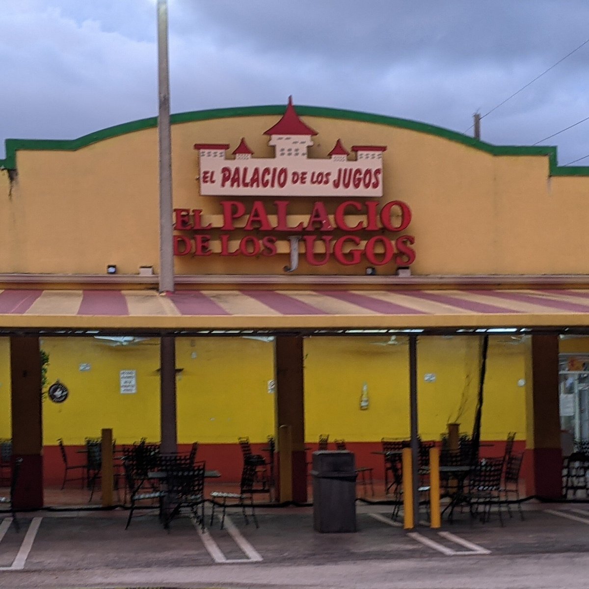 El Palacio de los Jugos restaurant in Miami, United States