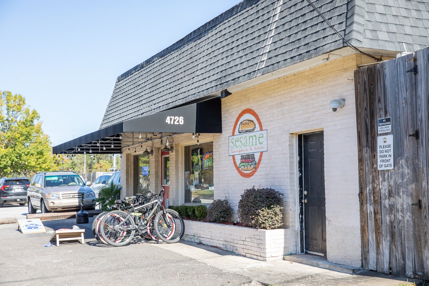 Sesame Burgers & Beer restaurant in North Charleston, United States