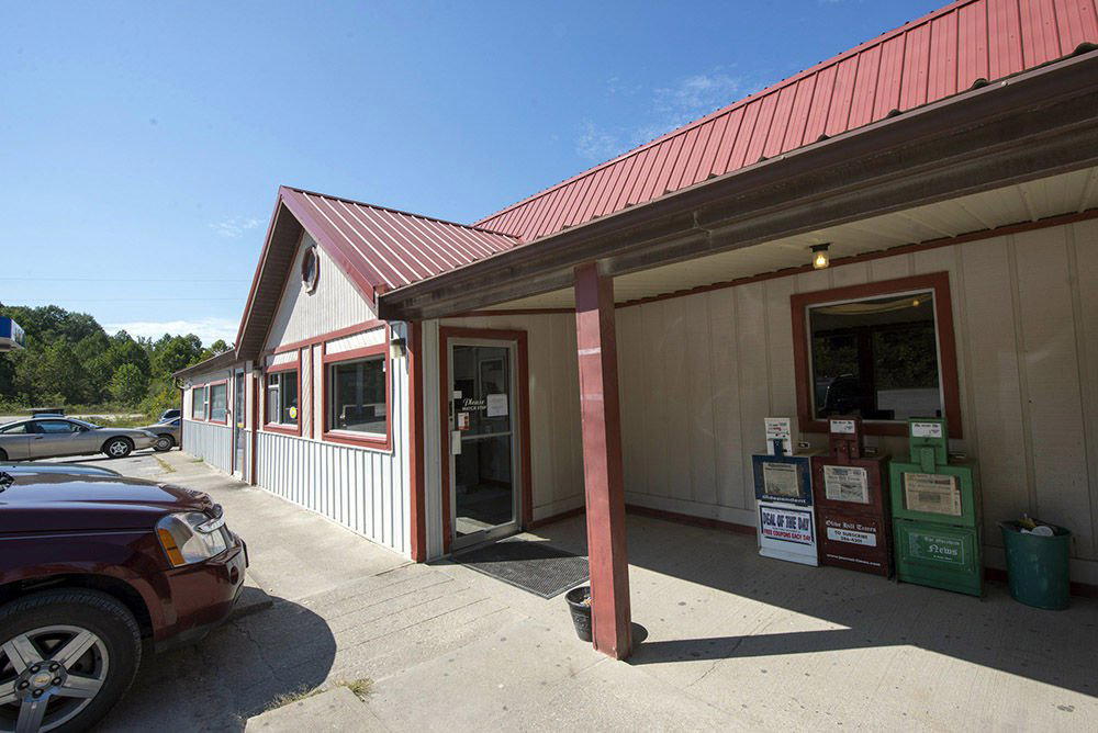 Smokey Valley Truck Stop, Olive Hill, United States