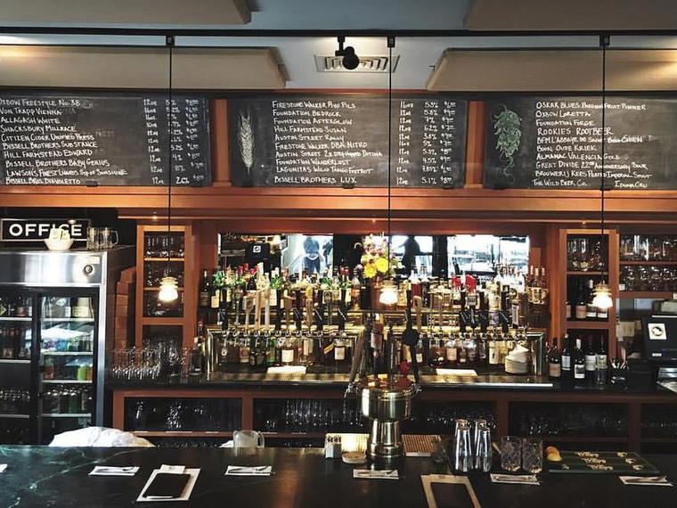 Farmhouse Tap & Grill, Burlington, United States