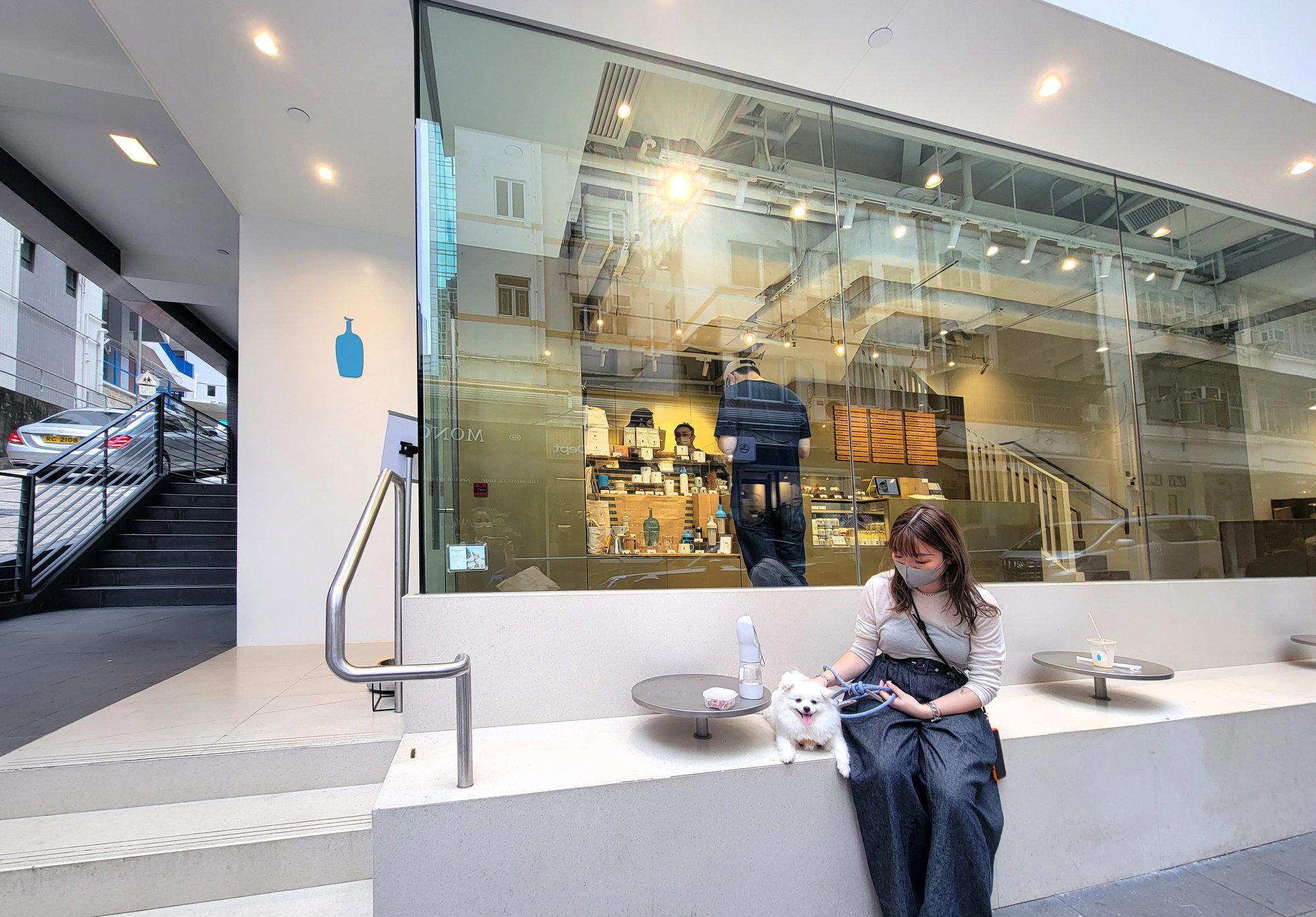 Blue Bottle Coffee restaurant in Hong Kong, Hong Kong