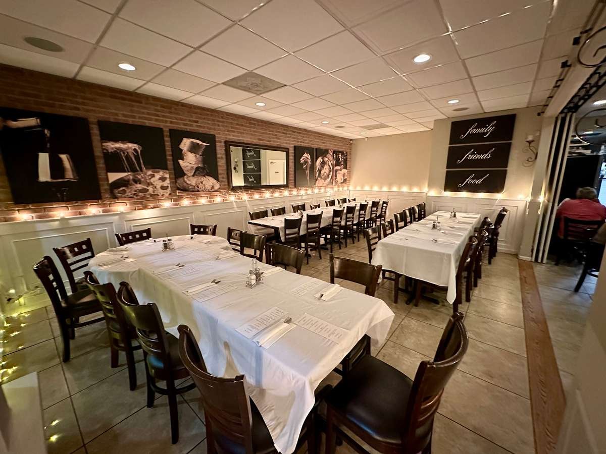 Bella Nonna Restaurant & Pizza restaurant in Greenwich, United States