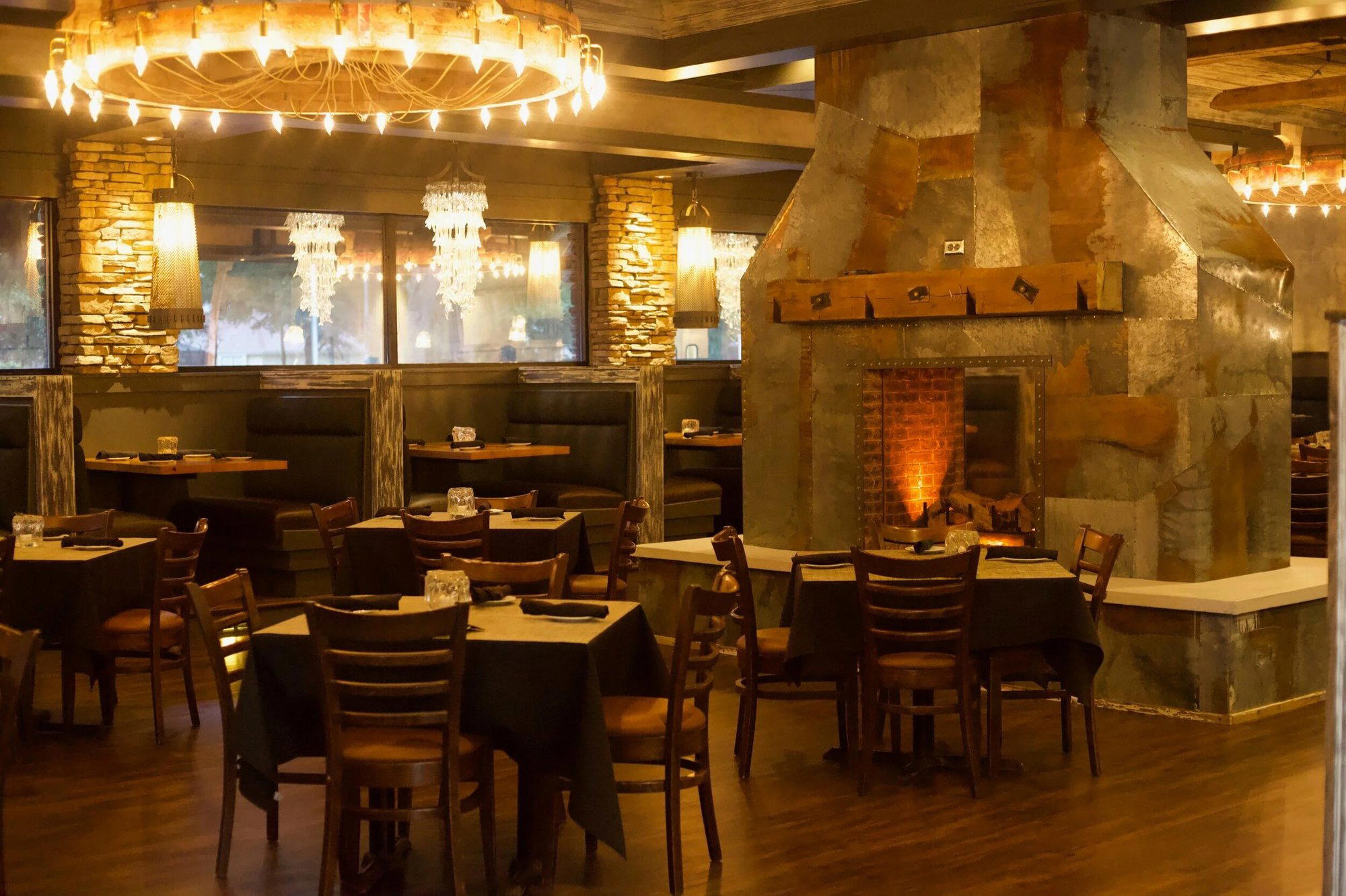Burntwood Tavern restaurant in Orlando, United States