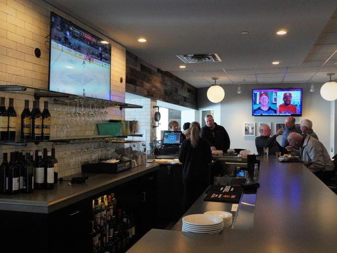 Tavern at Edinburgh, Brooklyn Park, United States