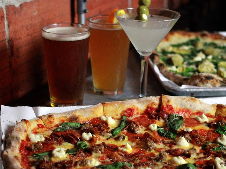 Basic Bar & Pizza, San Diego, United States