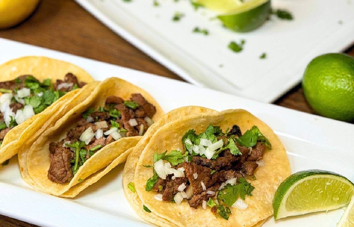 La Vida Tacos Y Quesadillas