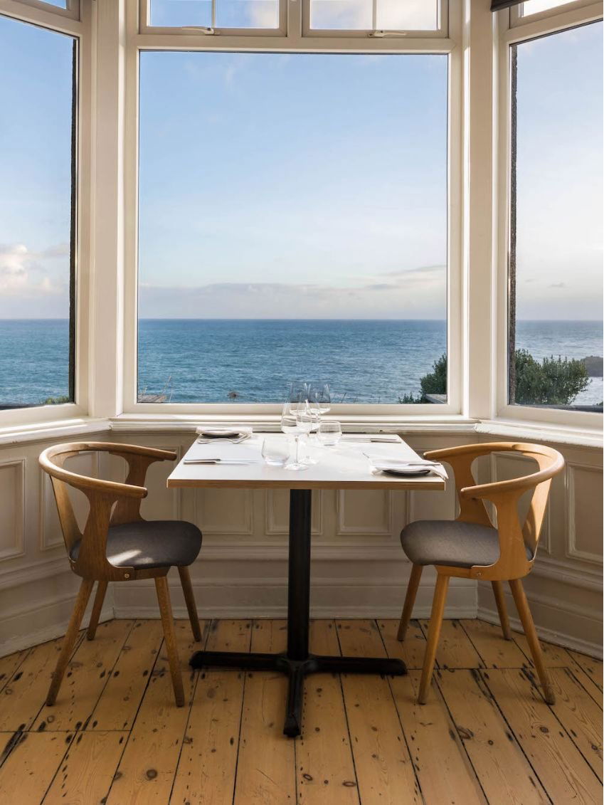 L'artiste, Restaurant in Falaën