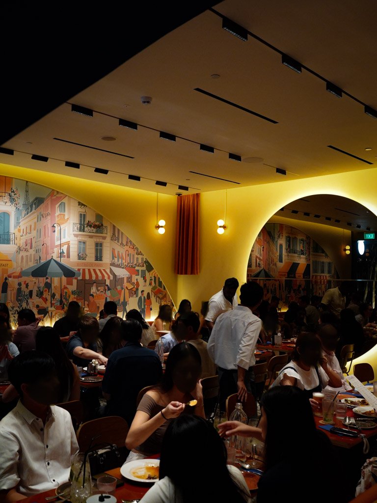 Les Canons, Restaurant in Singapore