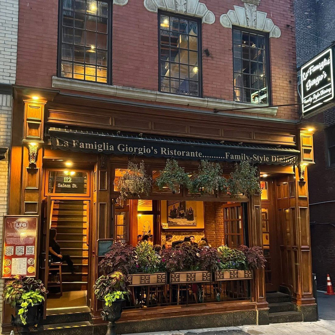 La Famiglia Giorgio, Restaurant in Boston
