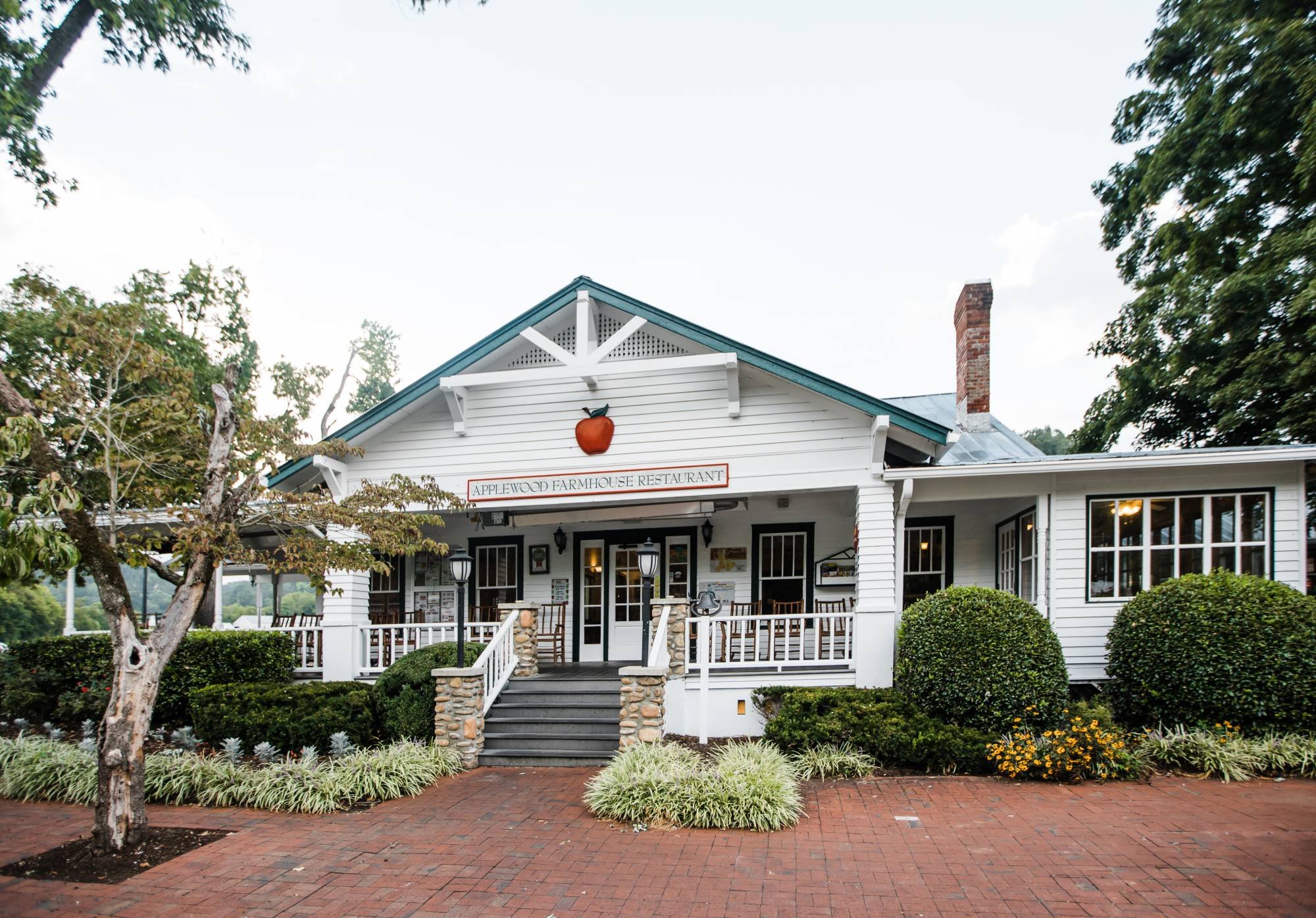 Applewood Farmhouse Restaurant, Restaurant in Sevierville