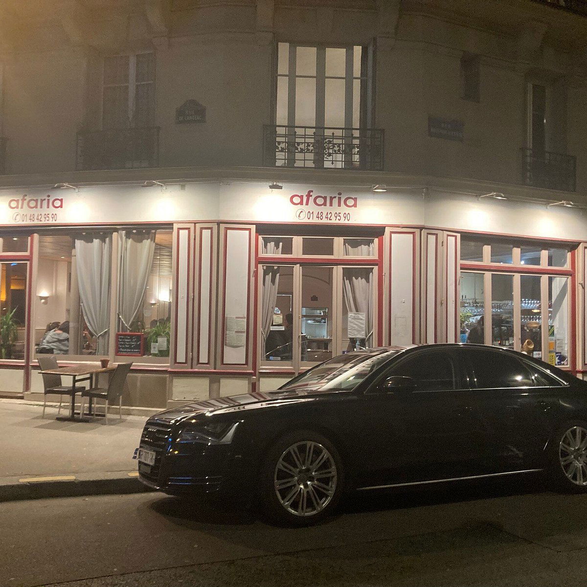 Afaria, Restaurant in Paris