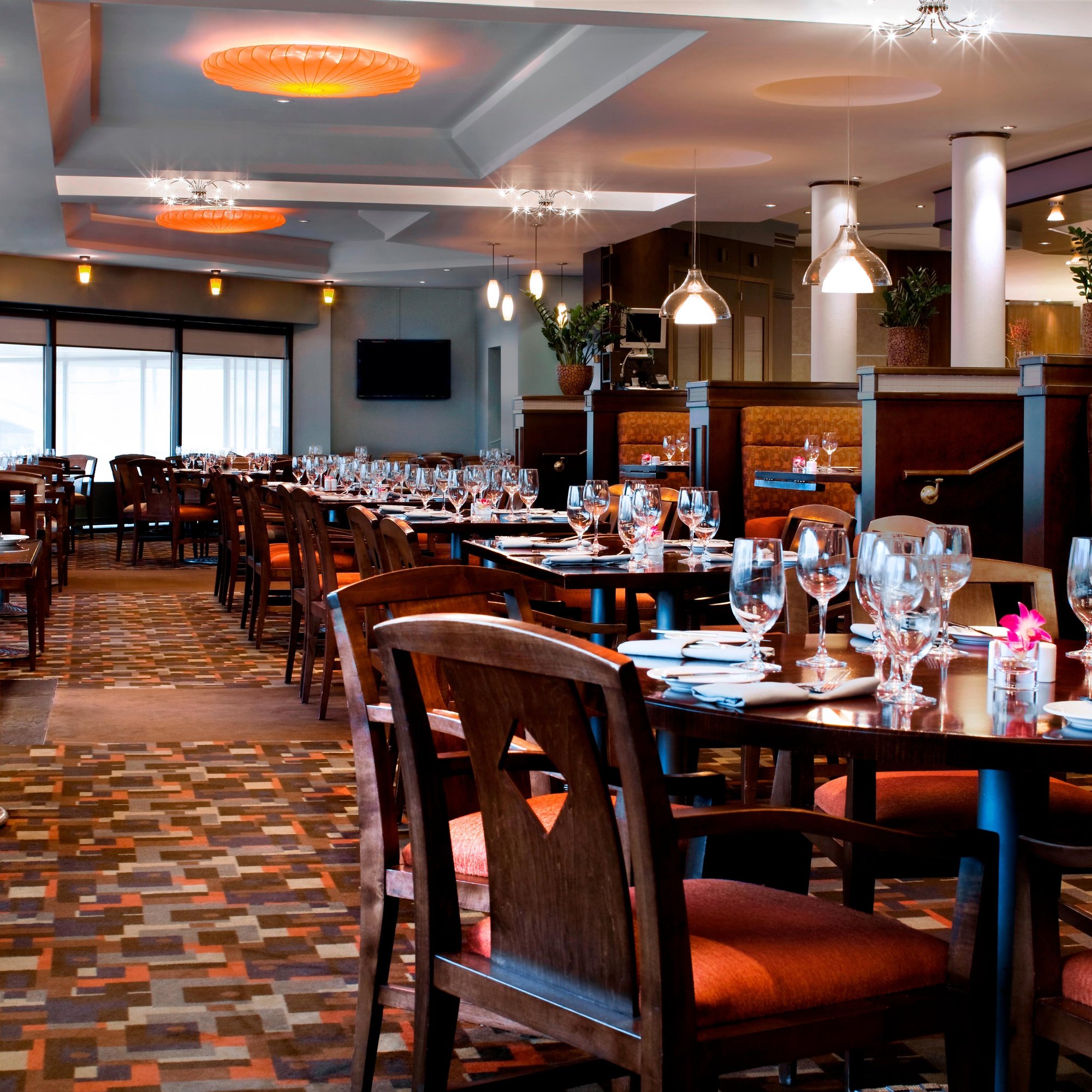 Daly's Restaurant, Restaurant in Ottawa