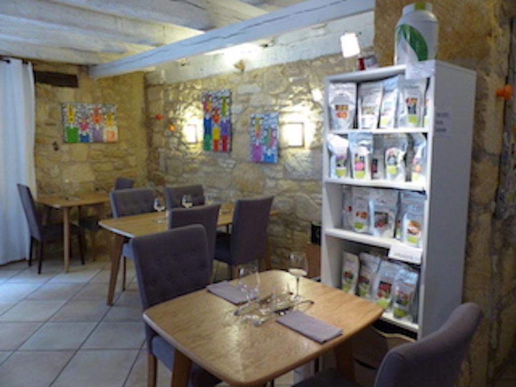 Cabanoix et Châtaigne restaurant in Domme, France