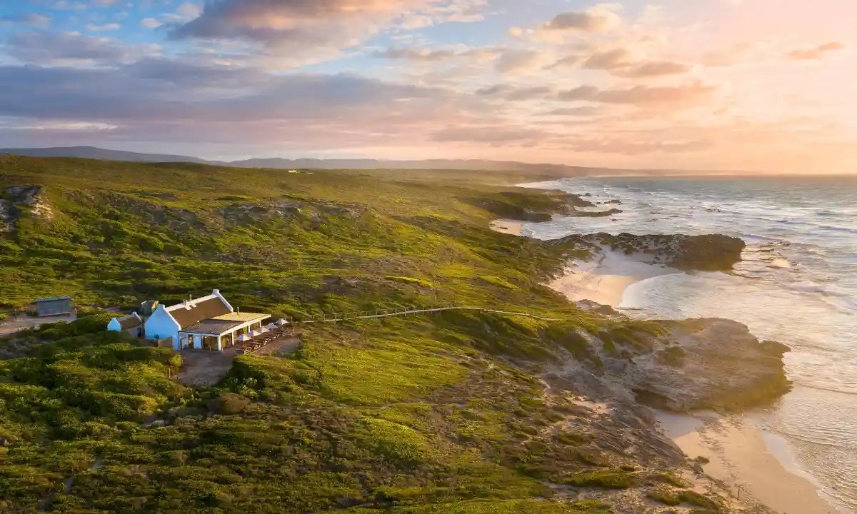 Morukuru Beach Lodge Restaurant