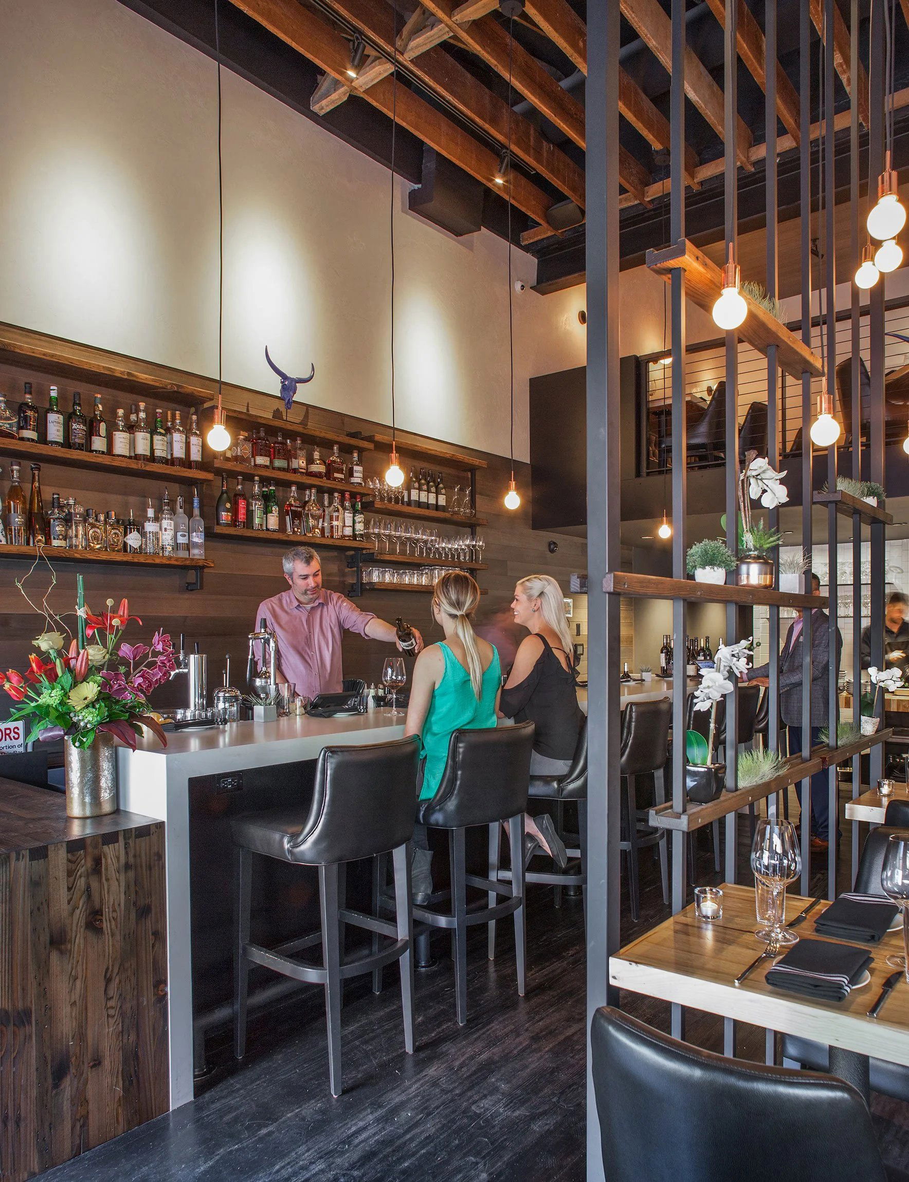 Bos Taurus, Restaurant in Bend