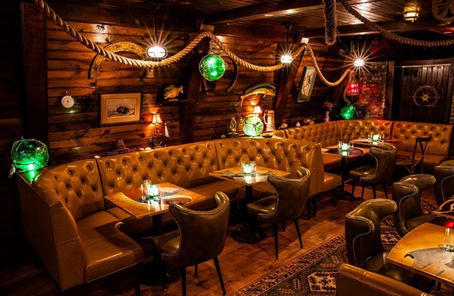 Sunken Harbor Club restaurant in New York City, United States