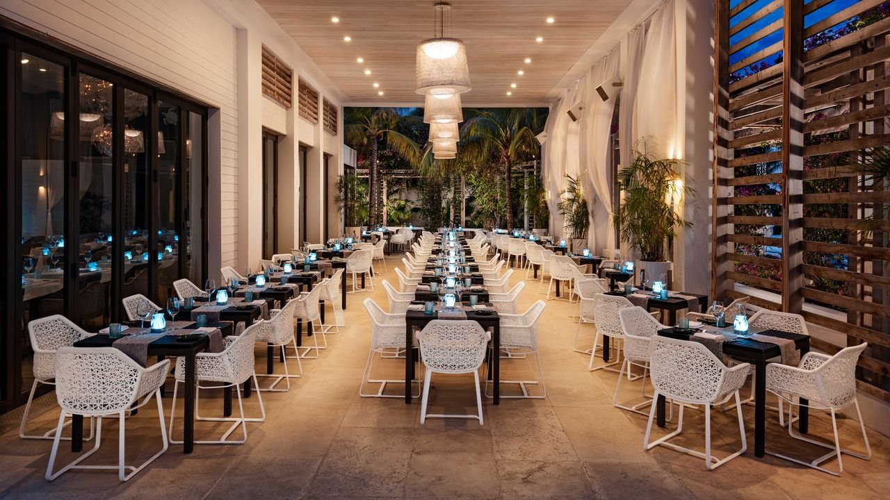 Indigo, Restaurant in The Bight Settlement