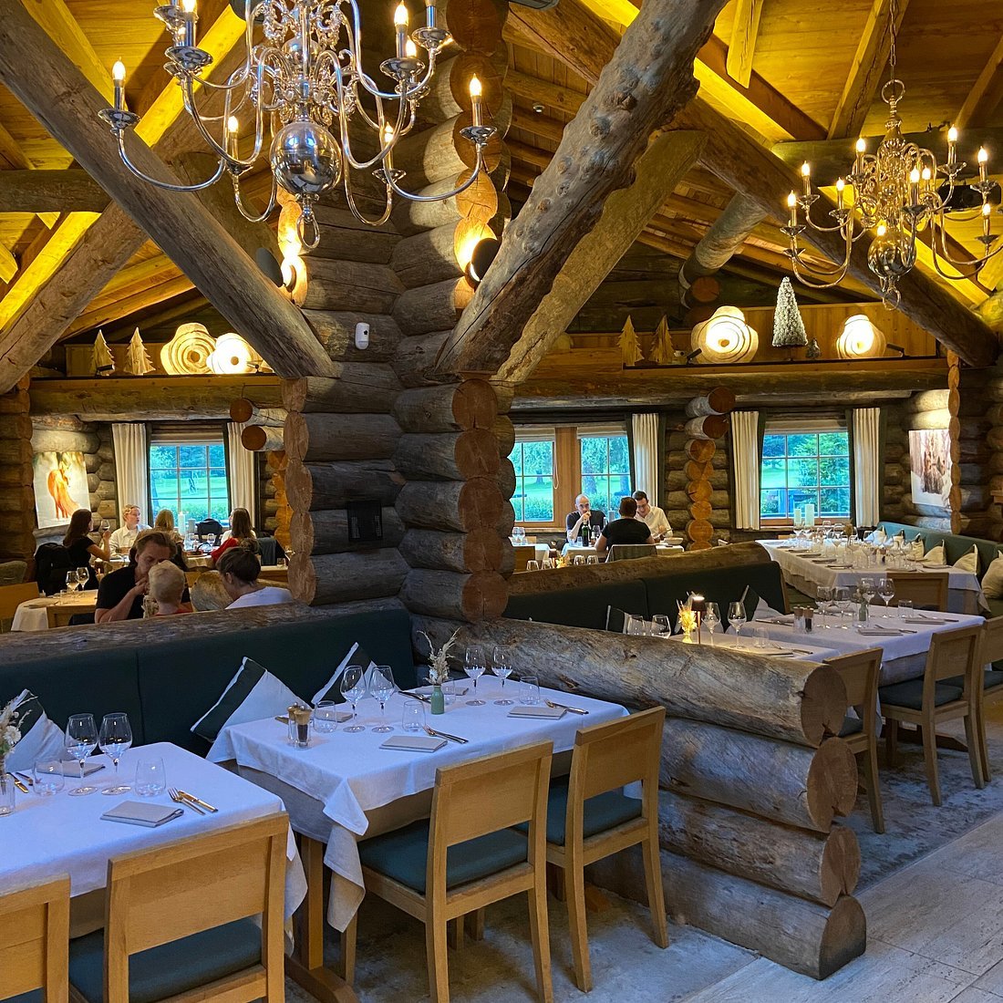 La Cabane Des Praz restaurant in Chamonix, France