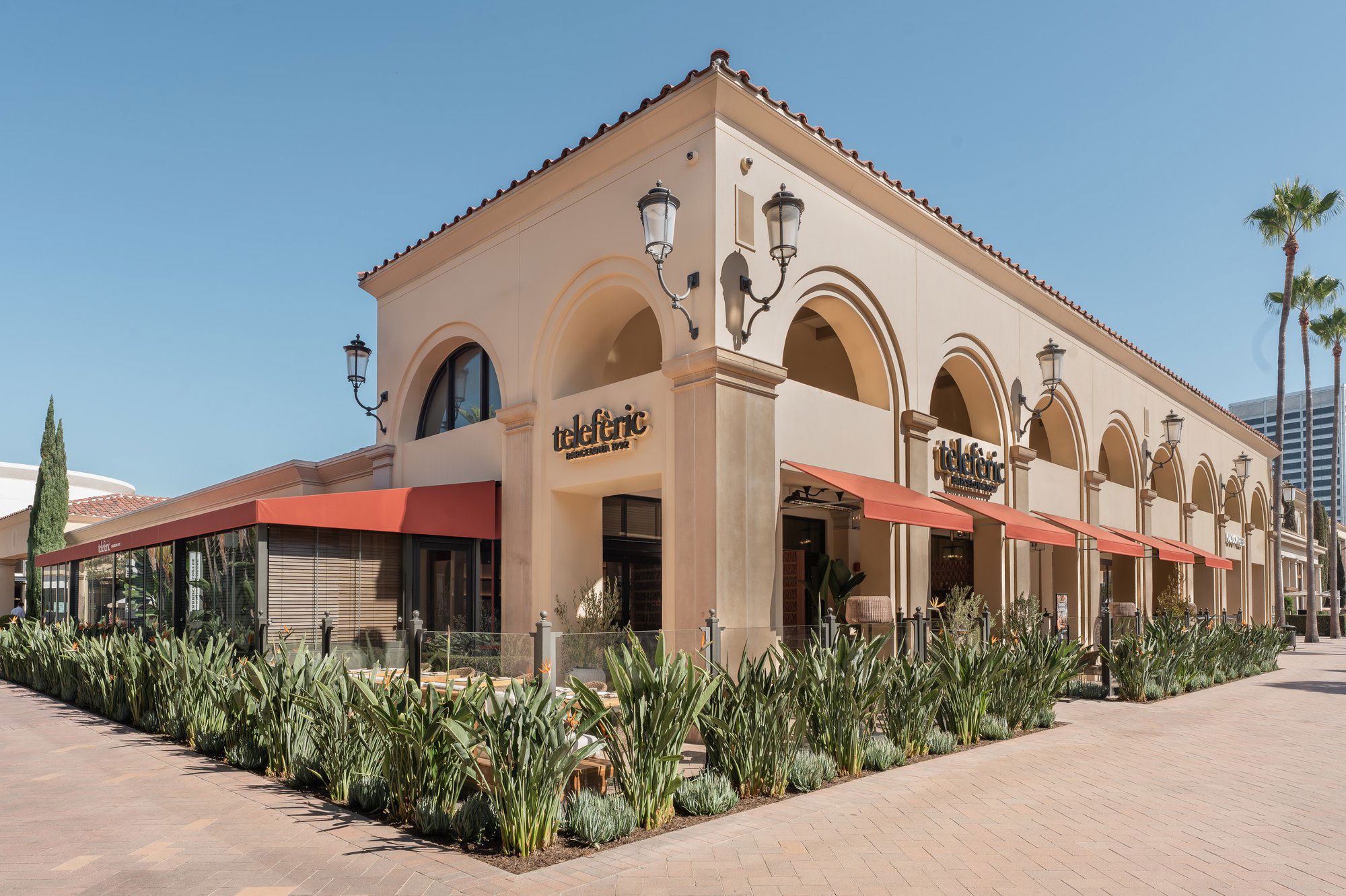 Telefèric Barcelona Newport Beach, Restaurant in Newport Beach