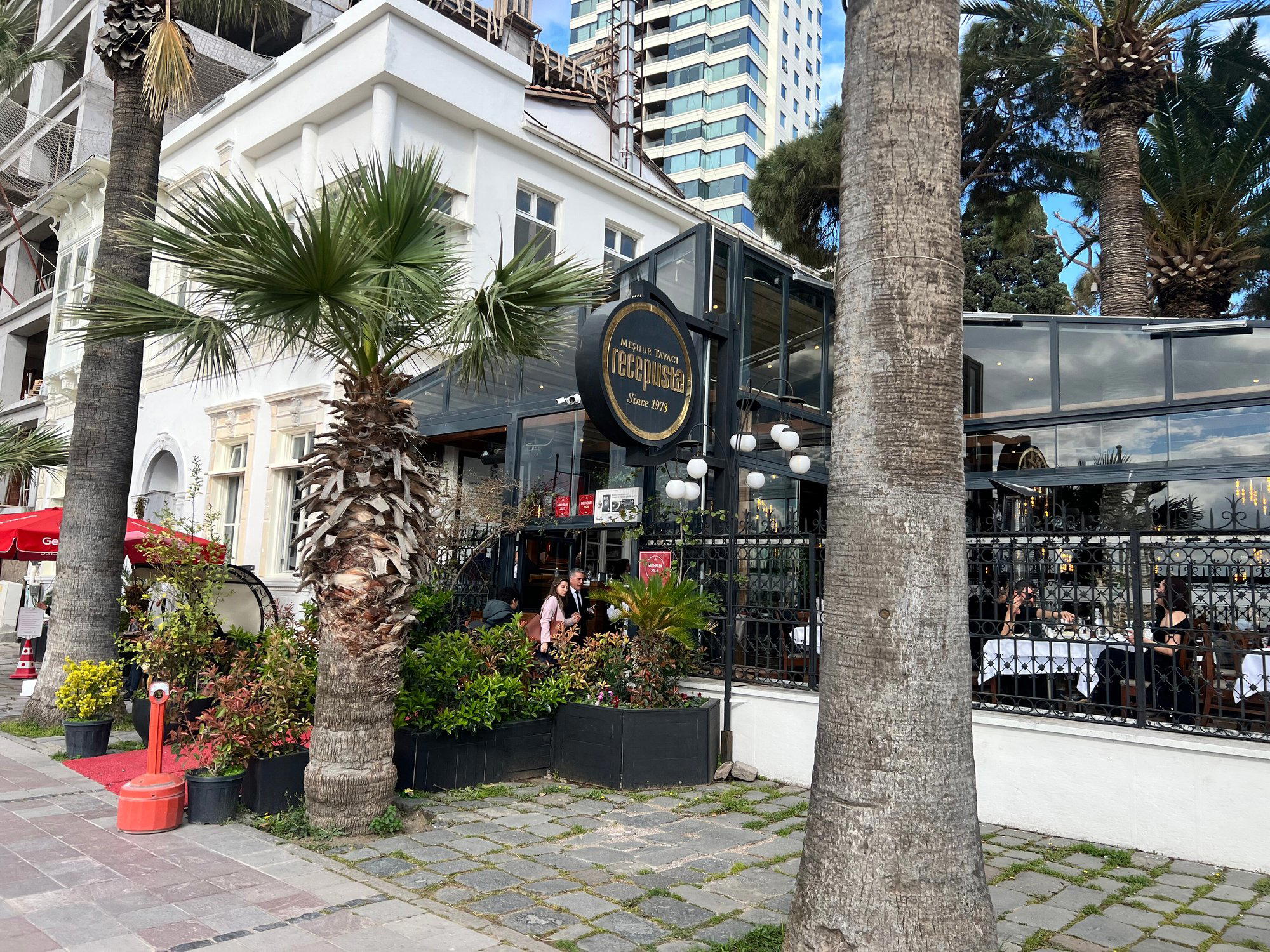 Tavacı Recep Usta Alsancak restaurant in Konak