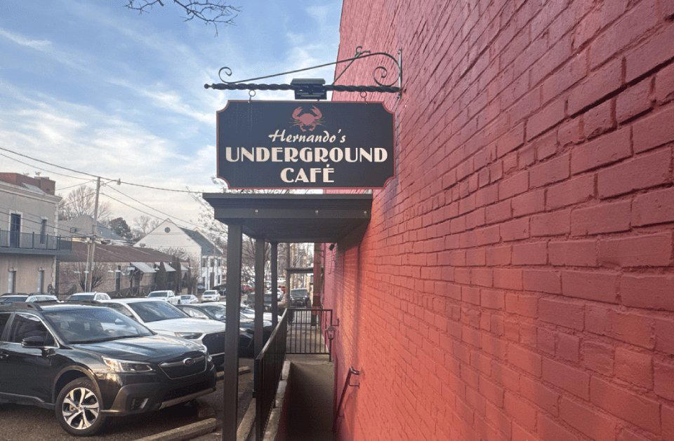 Hernando's Underground Cafe, Hernando, United States