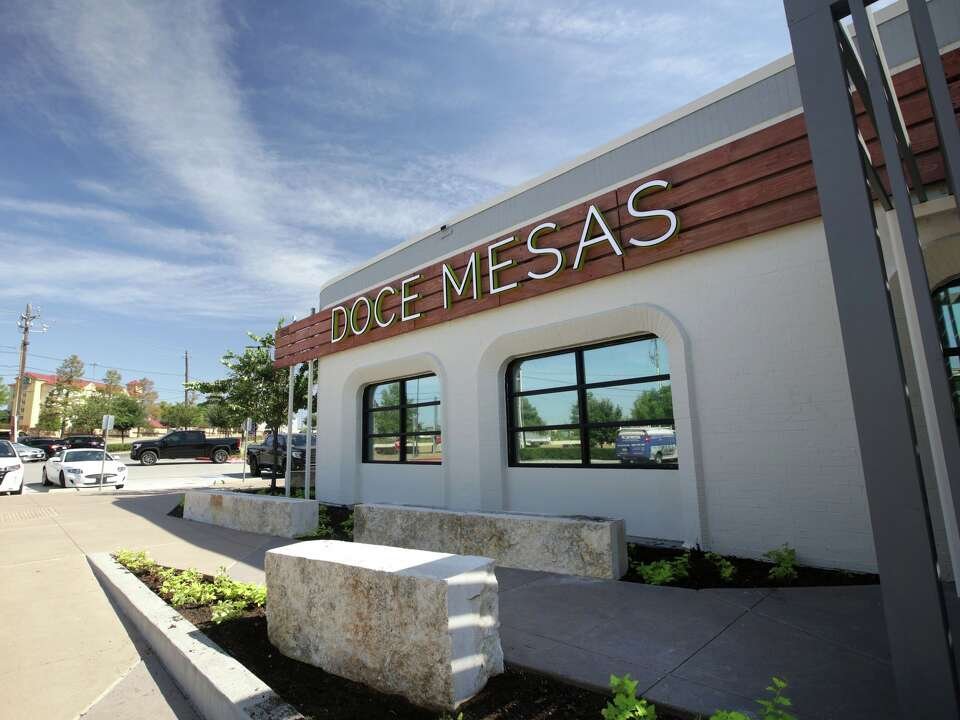 Doce Mesas restaurant in Dallas, United States
