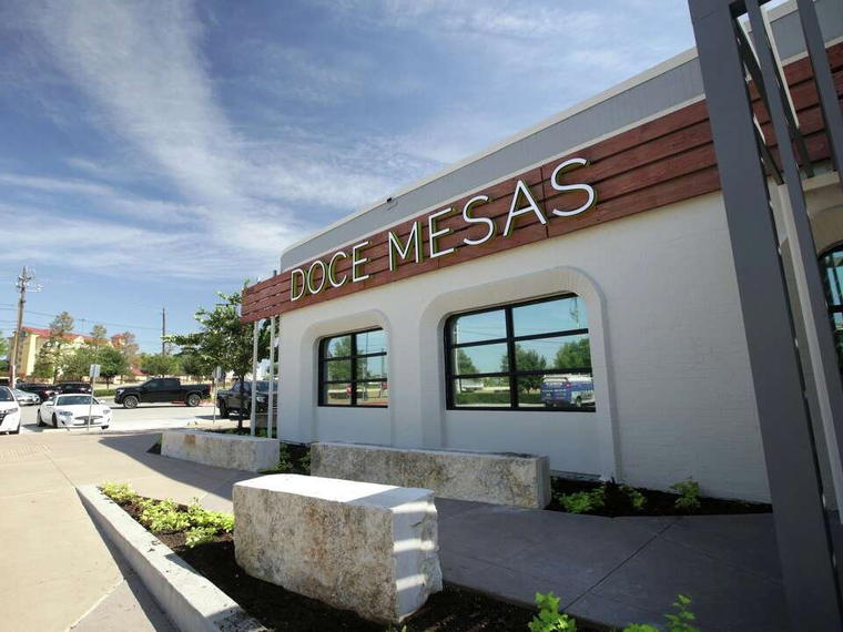Doce Mesas, Dallas, United States
