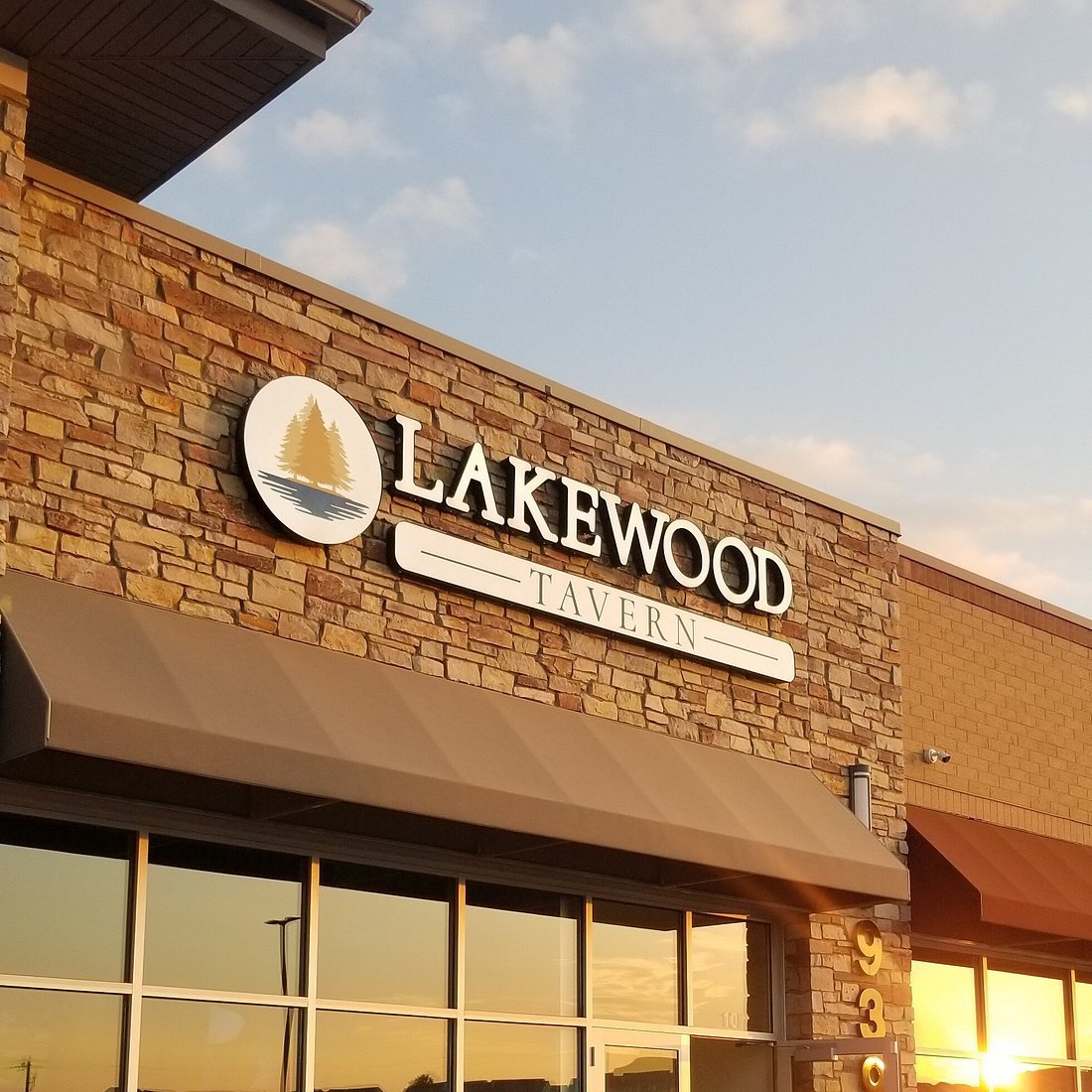 Lakewood Tavern