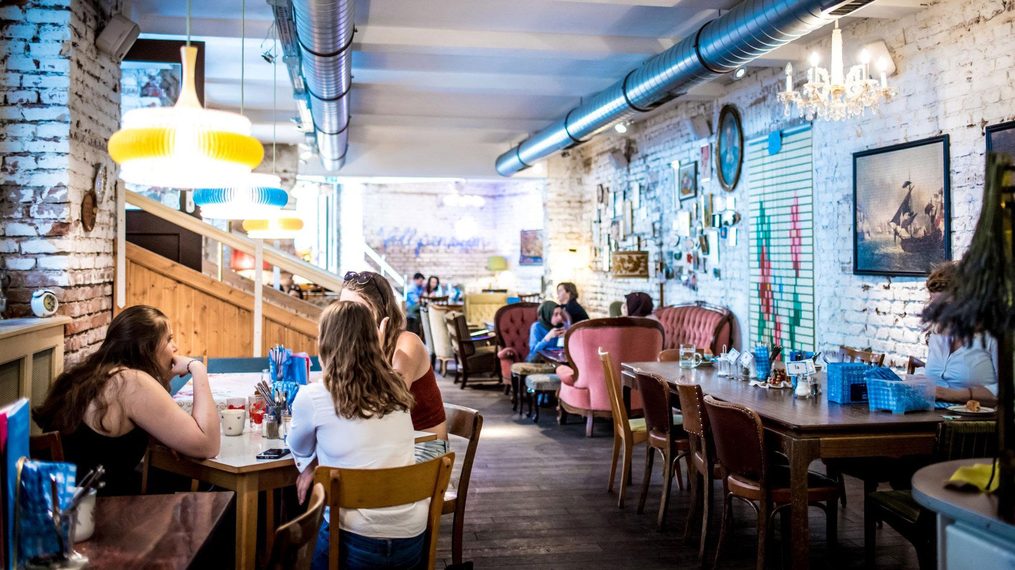 Vollpension, Restaurant in Vienna