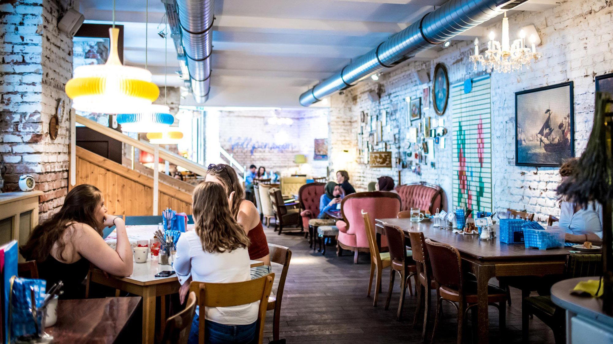 Vollpension restaurant in Vienna, Austria