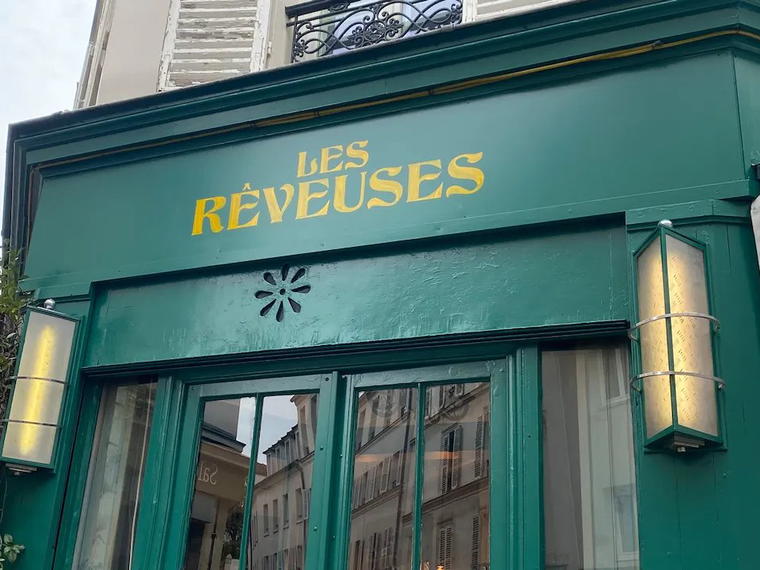 Les Rêveuses, Paris, France