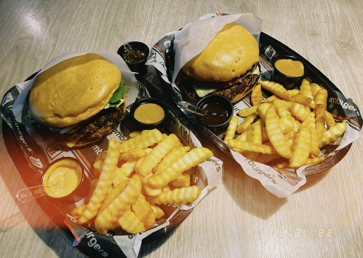 La B Hamburgers restaurant in Sincelejo, Colombia